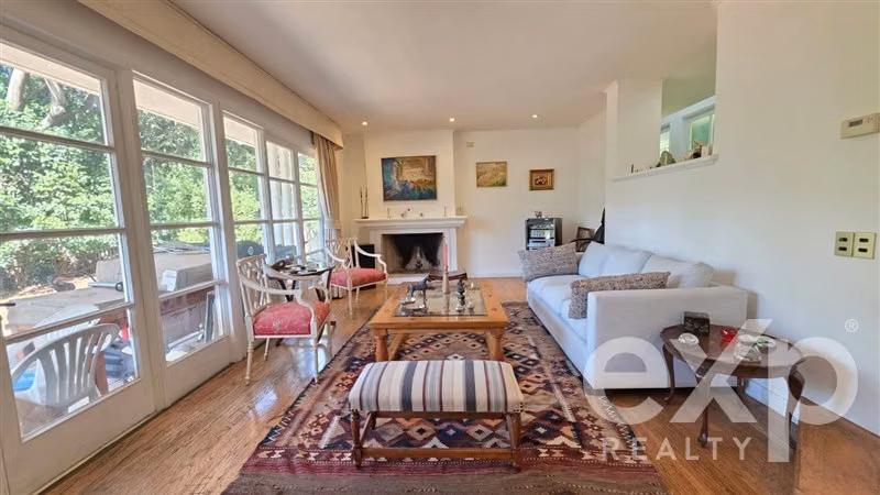 Casa en venta de 7 dorm. en Lo Barnechea.