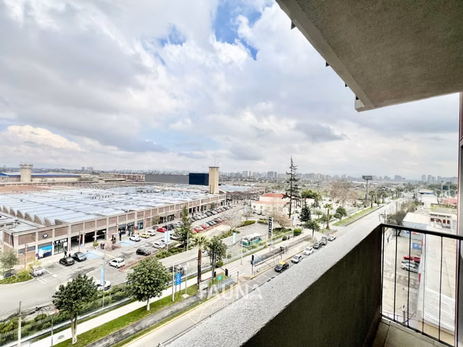 Nuevo - Vista Despejada - Metro Carlos Valdovinos