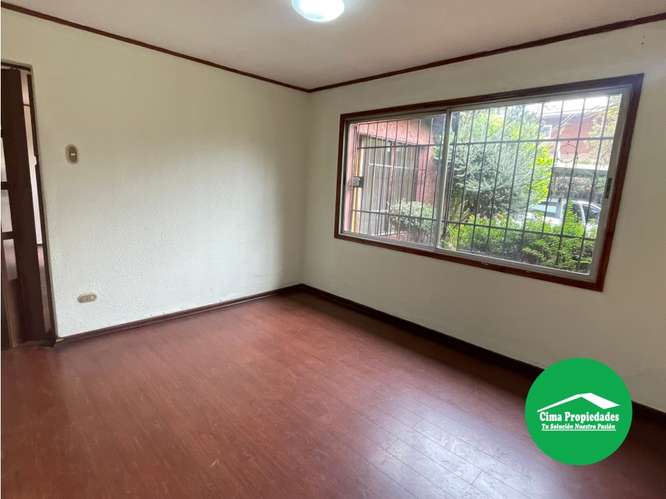 ¡Tu Hogar Ideal! Venta Casa en La Reina, Amplia 6 Dormitorios - Imagen 7