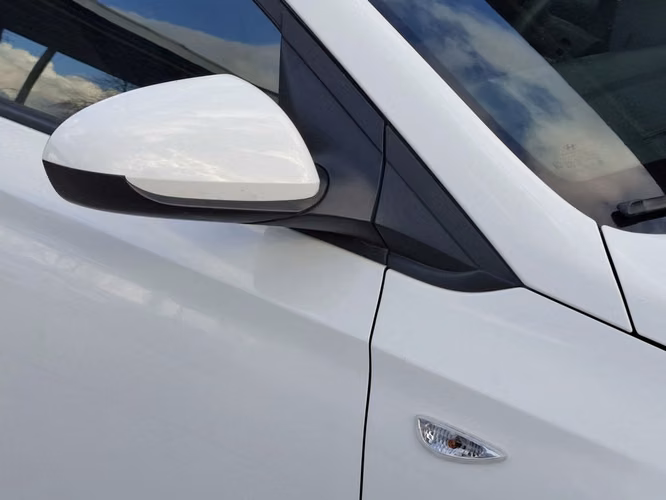 HYUNDAI ACCENT 2023 - Imagen 4