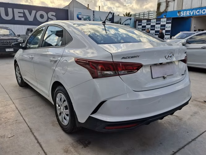 HYUNDAI ACCENT 2023 - Imagen 7