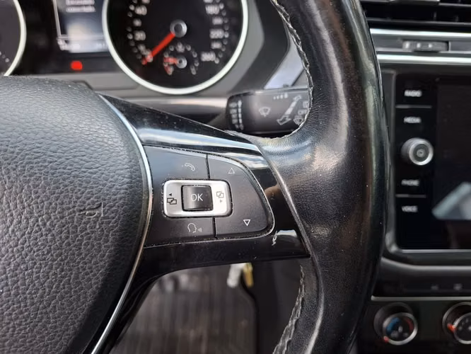 VOLKSWAGEN TIGUAN 2018 - Imagen 17