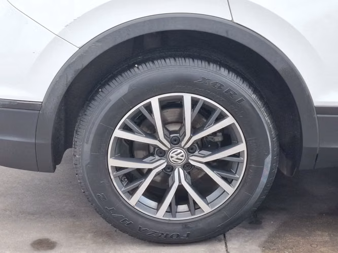VOLKSWAGEN TIGUAN 2018 - Imagen 11