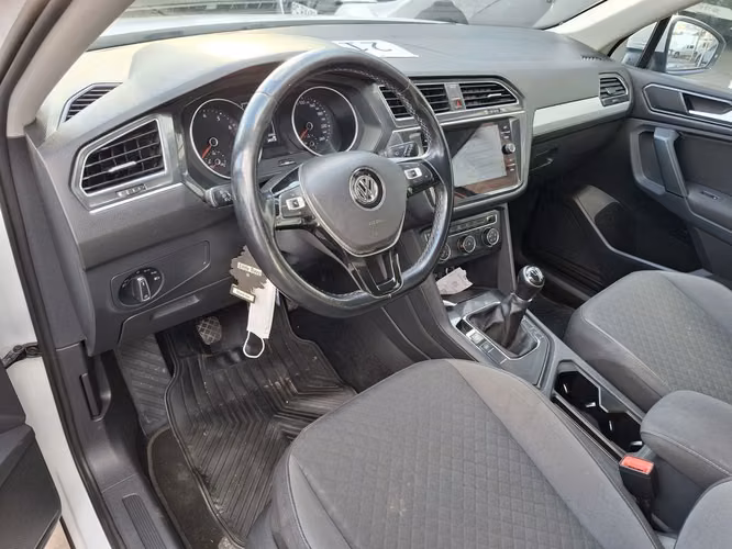 VOLKSWAGEN TIGUAN 2018 - Imagen 13