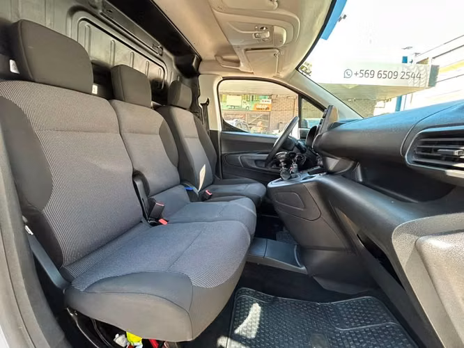 CITROEN BERLINGO BLUEHDI 1.5 - 2024 | 4357 - Imagen 18