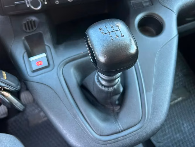 CITROEN BERLINGO BLUEHDI 1.5 - 2024 | 4357 - Imagen 12