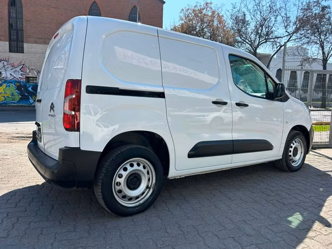 CITROEN BERLINGO BLUEHDI 1.5 - 2024 | 4357 - Imagen 7