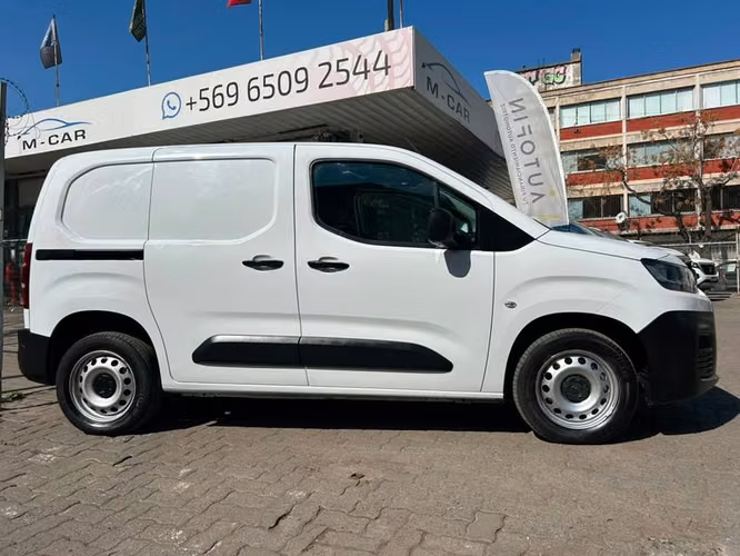 CITROEN BERLINGO BLUEHDI 1.5 - 2024 | 4357 - Imagen 8