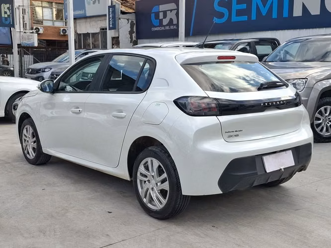 PEUGEOT 208 2023