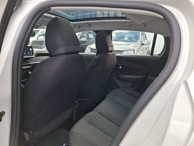 PEUGEOT 208 2023
