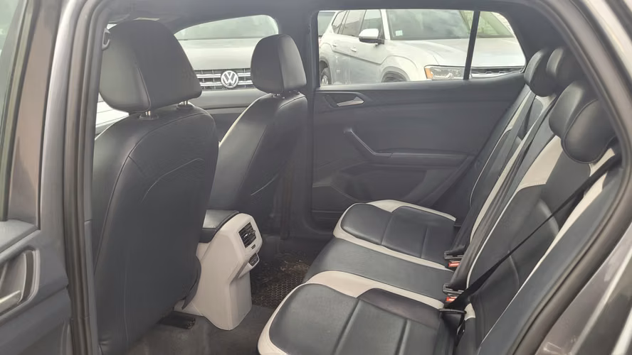 Volkswagen NIVUS TSI 1.0 T FULL MEC. 1.0 • 4x2 • Mecánica • 2023