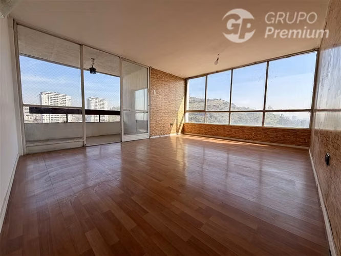 En Venta Amplio Depto 4D 2B en Recoleta Cerca Metro