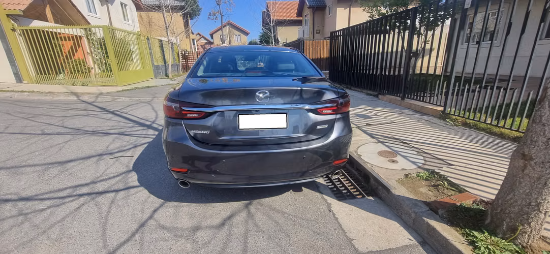 Mazda  km | Automático | Cuero | Excelente equipamiento