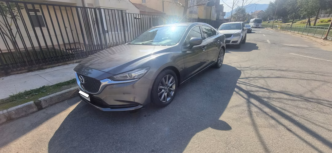 Mazda  km | Automático | Cuero | Excelente equipamiento