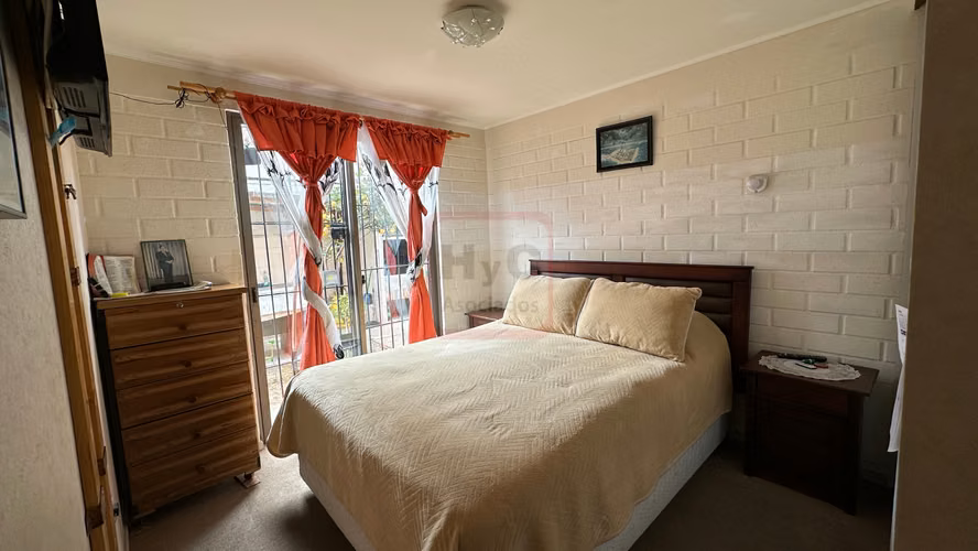 Amplia Casa en Venta de 4h/3b en Excelente Sector Cielos del Valle - Imagen 8