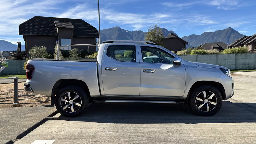PEUGEOT LANDTREK ACTION4 2.2 BLUEHDI 4X4 AUTOMÁTICA - 2024