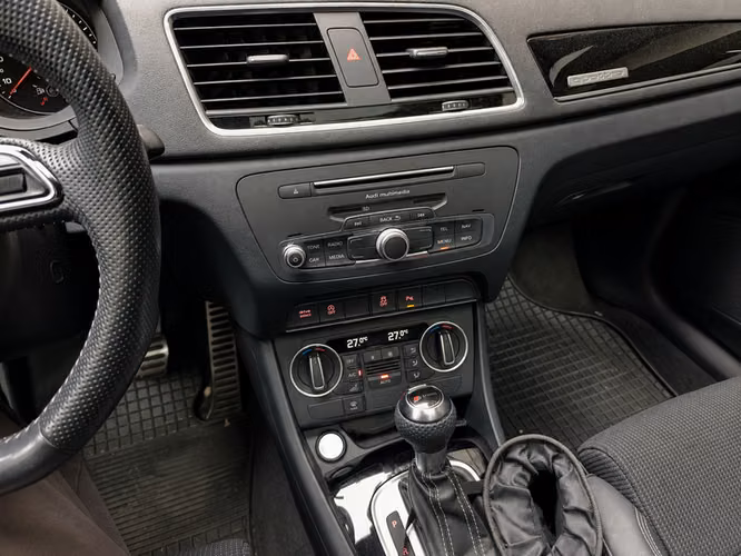 AUDI Q3 S-LINE QUATTRO 2.0 AUT - 2019 | 4453