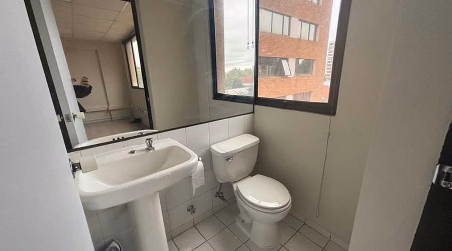 Arriendo Oficina Edificio Especialidades Medicas Dinamarca Temuco - Imagen 4