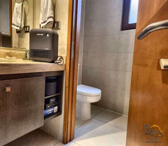VENTA ESPECTACULAR CASA 6 DORM 4 BAÑOS + SERVICIOS - Imagen 12