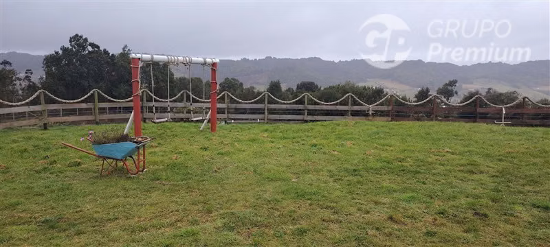 2 CASAS Y 7000 M2 DE TERRENO A PRECIO REBAJADO!!!