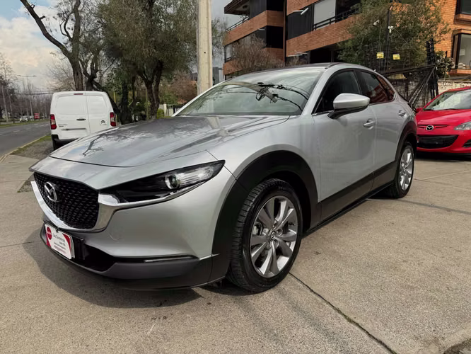 MAZDA CX-30 2.0 AUTOMATICO SOLO 45.000 KM MANTENCIONES DERCO FULL CARPLAY CAMARA VER EN LAS CONDES 2022 - Imagen 4