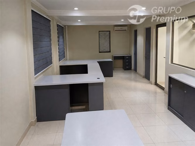 Venta oficina con bodegas y estacionamientos Ñuñoa - Imagen 10