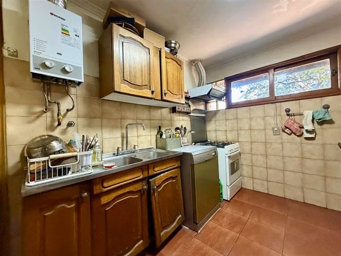 Casa en venta de 4 dorm. en Vitacura