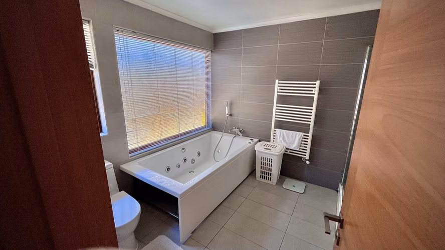 Casa Exclusiva en Venta en Angol | 410 m² Construidos