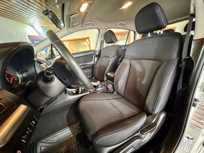 SUBARU XV MT 2.0 2015