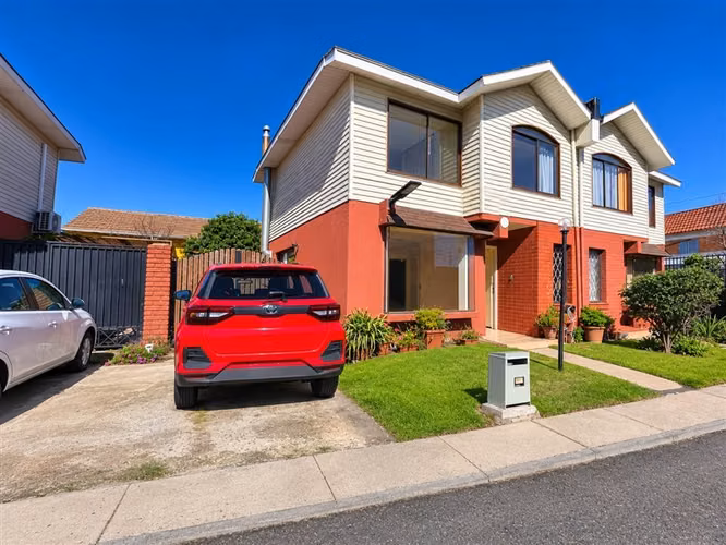 Hermosa casa en venta ubicada en San Martin, Quilpué