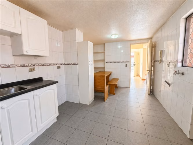 Hermosa casa en venta ubicada en San Martin, Quilpué - Imagen 9