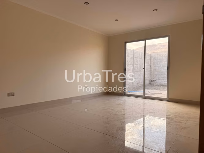 ARRIENDO CASA NUEVA EN VALLE DE LLUTA  KM 6,5