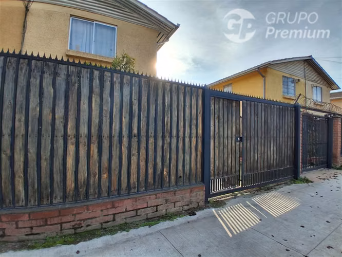 Casa en arriendo de 3 dorm. en Peñaflor