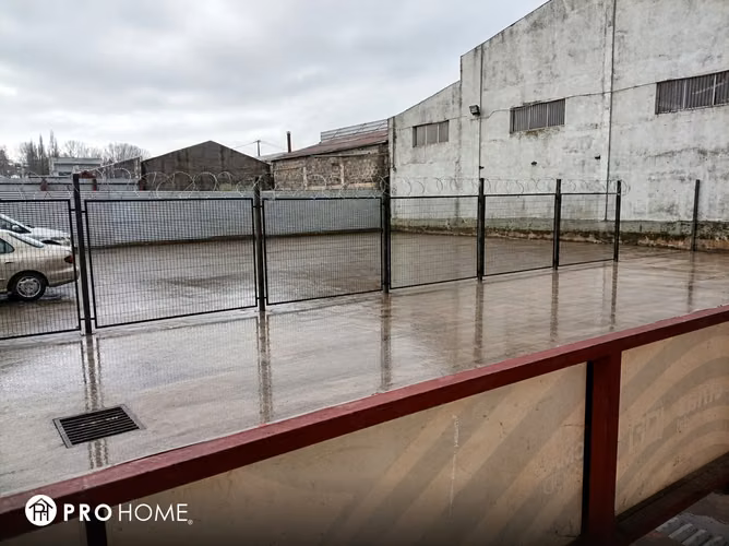 Local comercial 1.104 m2 planta libre, centro de Osorno - Imagen 4
