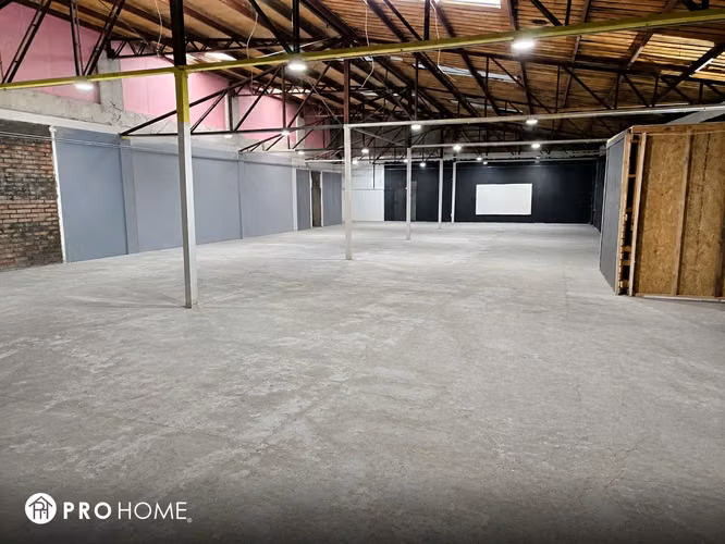 Local comercial 1.104 m2 planta libre, centro de Osorno - Imagen 10