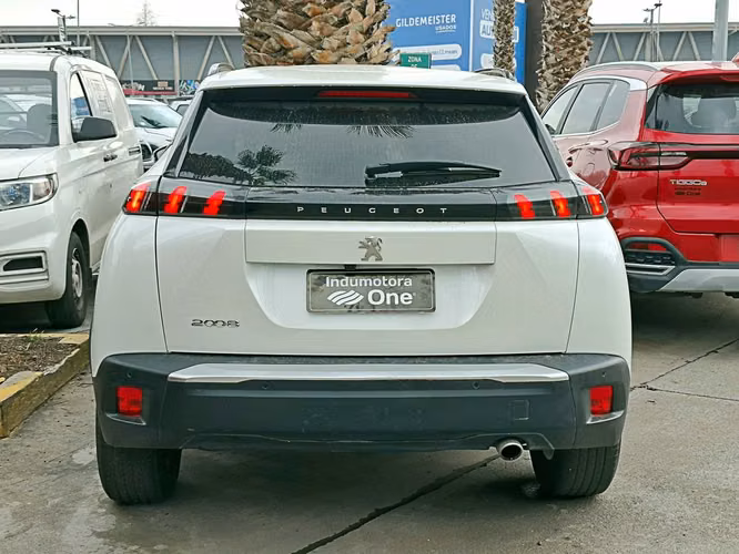 PEUGEOT 2008 2024