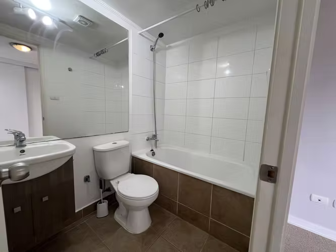 REBAJADO.Arriendo departamento, frente a Nuevo hospital de Chillan, 3 dormitorios, 2 baños, 1 estacionamiento.
