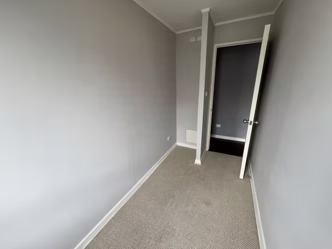 REBAJADO.Arriendo departamento, frente a Nuevo hospital de Chillan, 3 dormitorios, 2 baños, 1 estacionamiento.