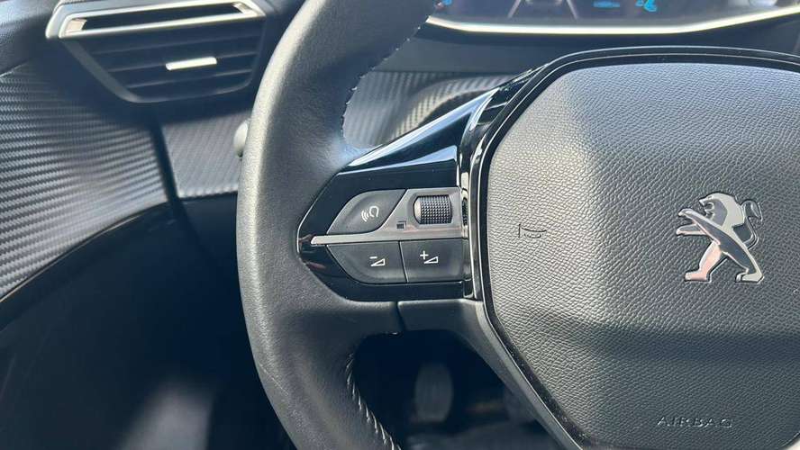 Peugeot 208 ALLURE 1.2 PURETECH 100 HB (2023) - Imagen 18