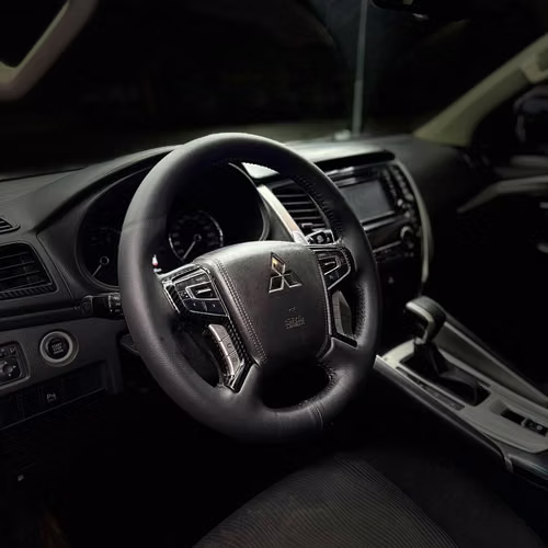 Mitsubishi Montero Sport 3.0 AT 4X2 (2019) - Imagen 3