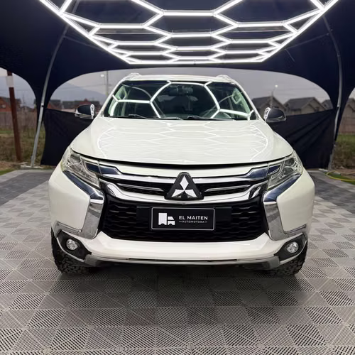 Mitsubishi Montero Sport 3.0 AT 4X2 (2019) - Imagen 11