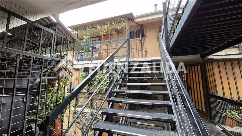 Departamento en venta de 2 dorm. en Peñalolén - Imagen 2