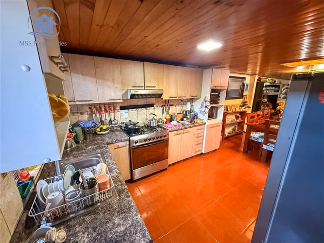 Casa con local comercial Gran terreno Metrotren maestranza - Imagen 10