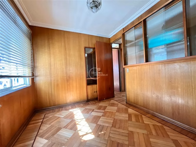 Casa en arriendo de 2 dorm. en La Cisterna