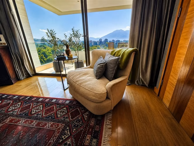 Departamento en venta de 4 dorm. en Las Condes GRAN VISTA