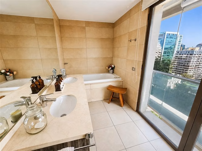 Departamento en venta de 4 dorm. en Las Condes GRAN VISTA
