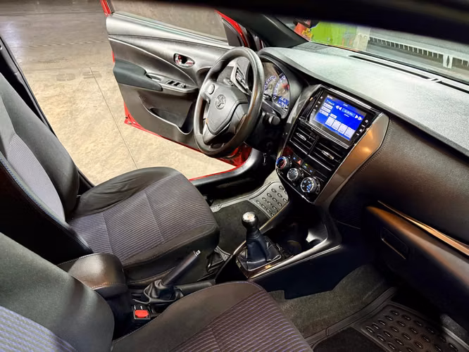 TOYOTA YARIS SPORT