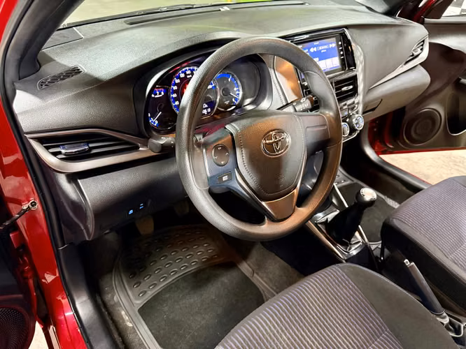TOYOTA YARIS SPORT