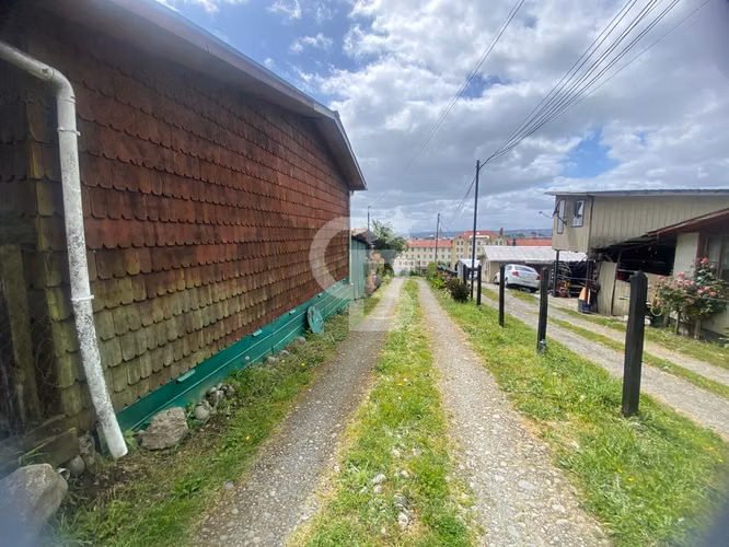 Terreno con proyección Comercial cerca de  Clínica.