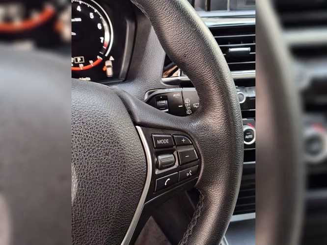 BMW 118 2019